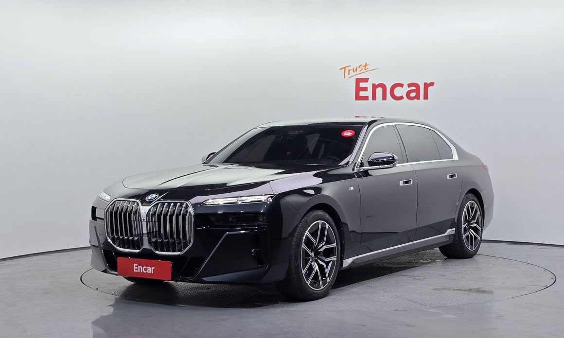 BMW 7-Series 2023