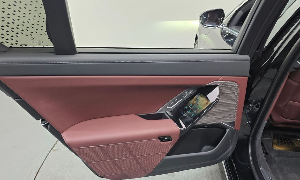 BMW 7-Series 2023