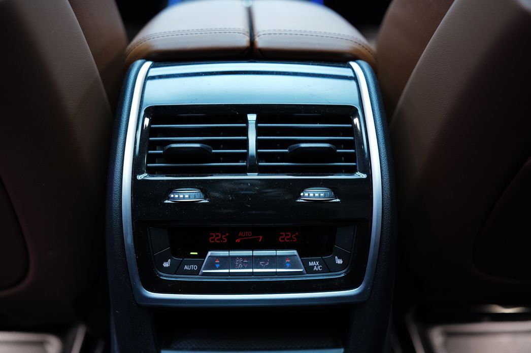 BMW X7 2023