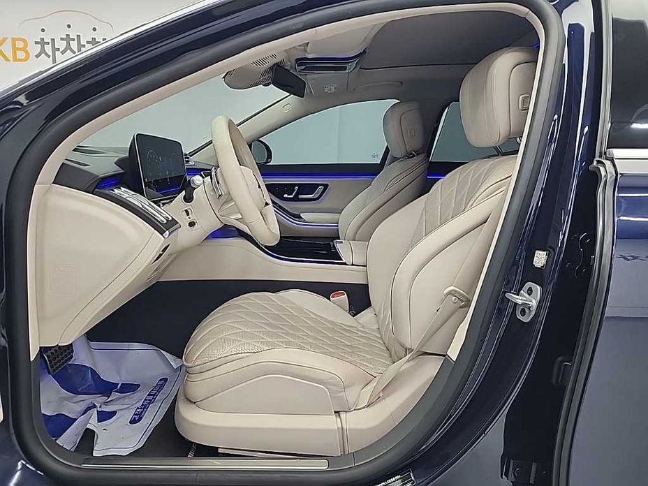 Mercedes-Benz S-Class 2023
