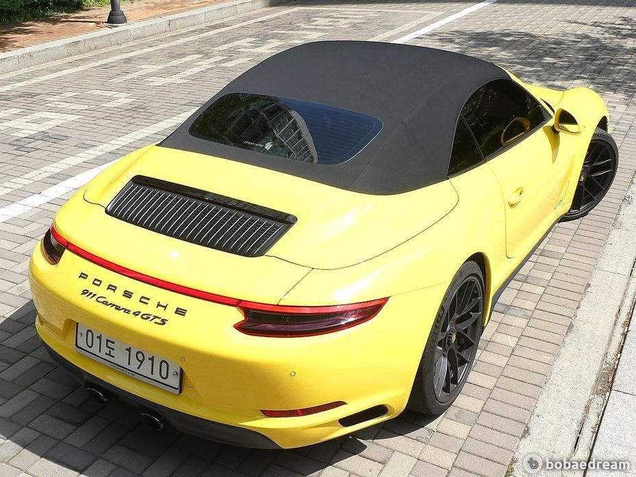 Porsche 911 2018