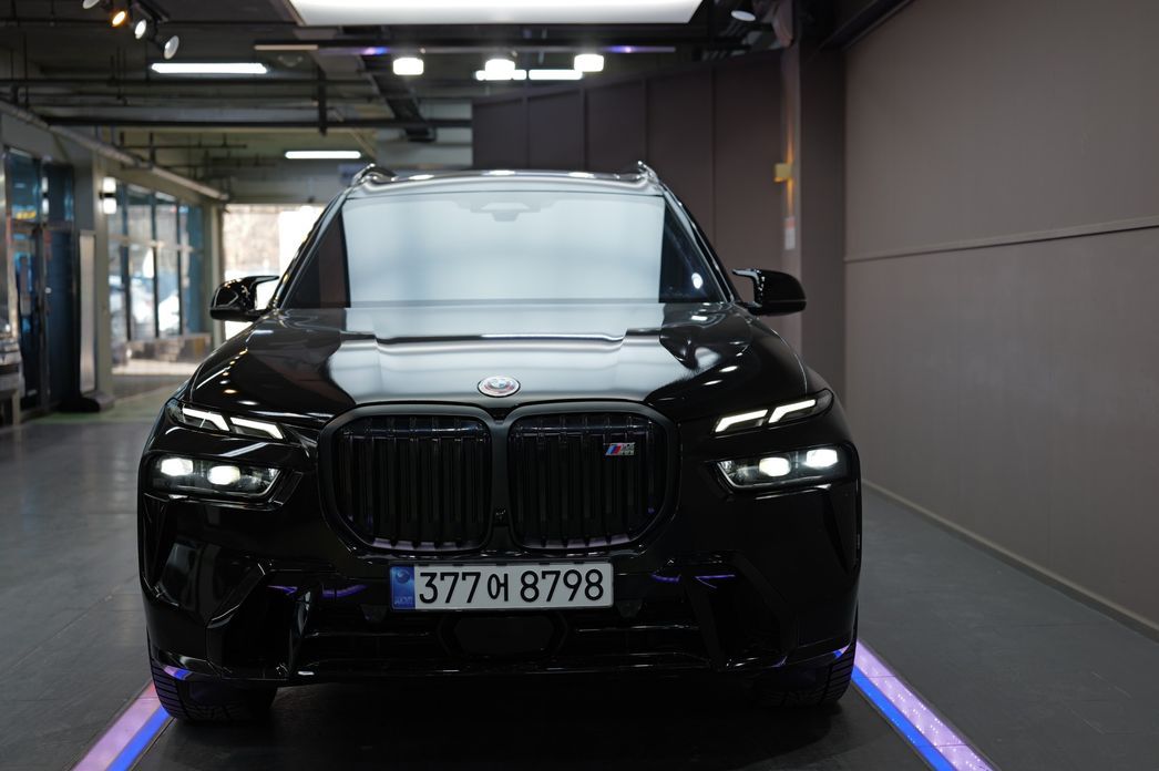 BMW X7 2023