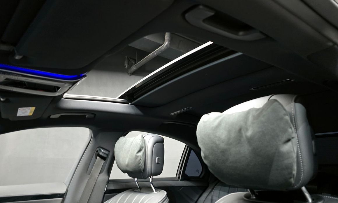 Mercedes-Benz S-Class 2025