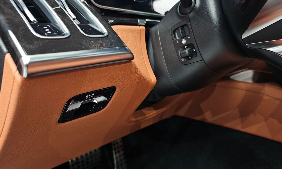 Mercedes-Benz S-Class 2021