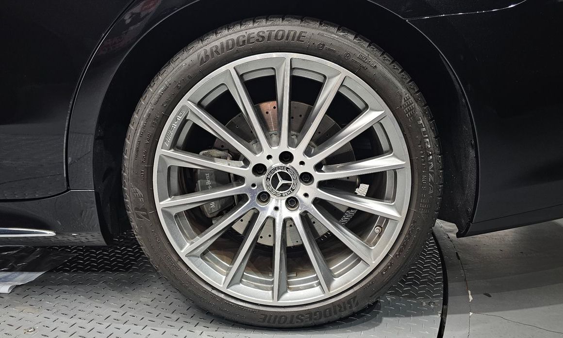 Mercedes-Benz S-Class 2021