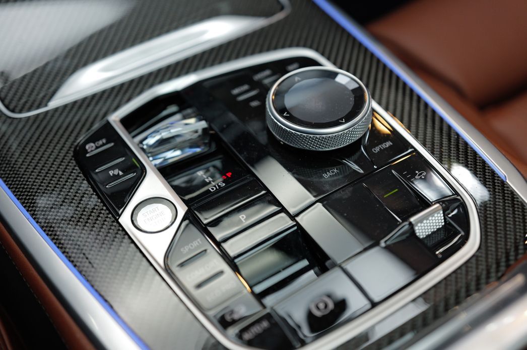 BMW X7 2023