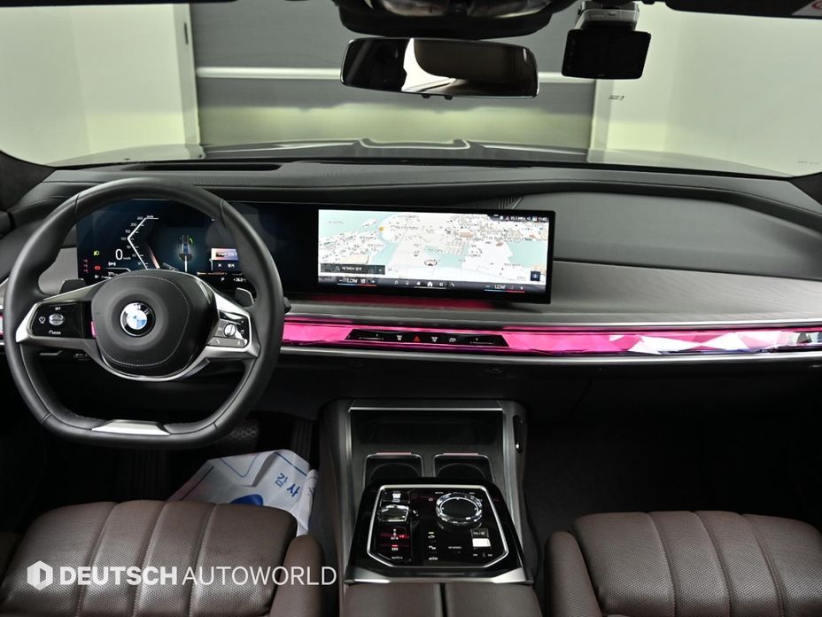 BMW 7-Series 2023