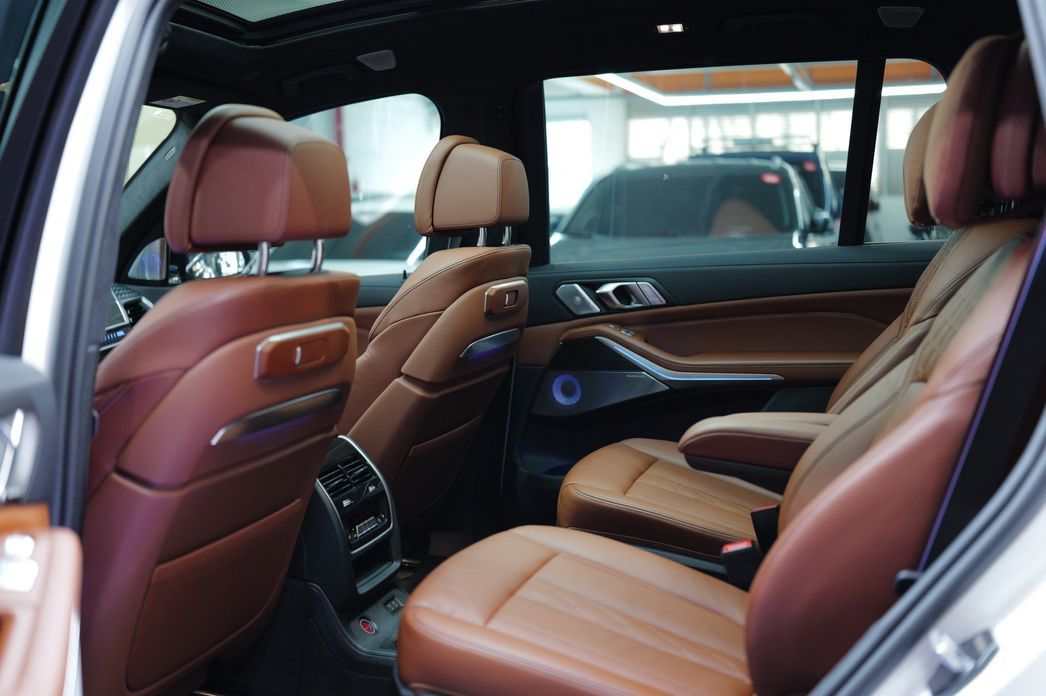 BMW X7 2023
