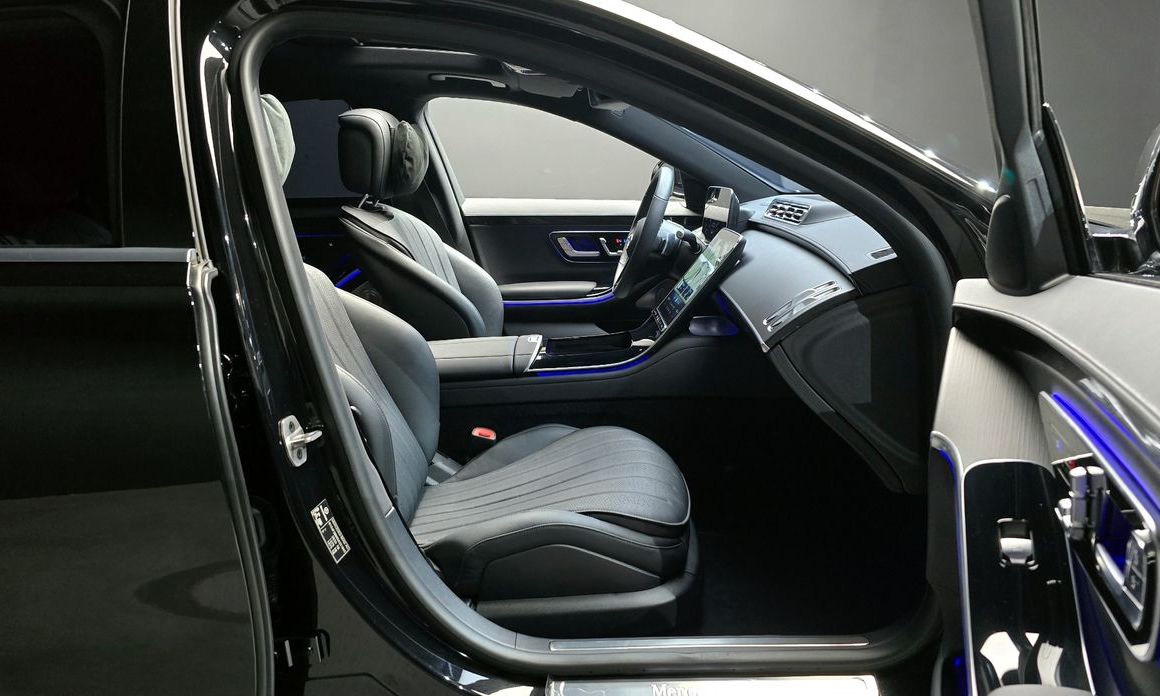Mercedes-Benz S-Class 2025