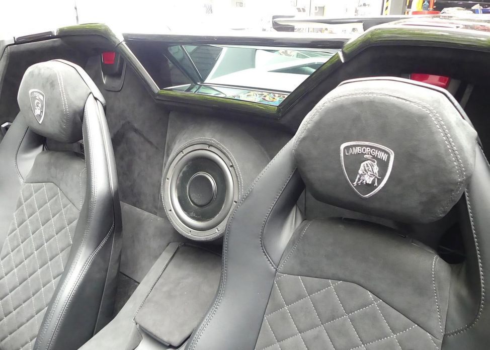 Lamborghini Aventador 2015