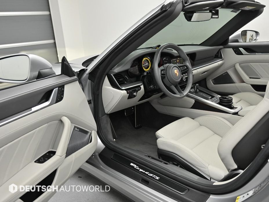 Porsche 911 2024