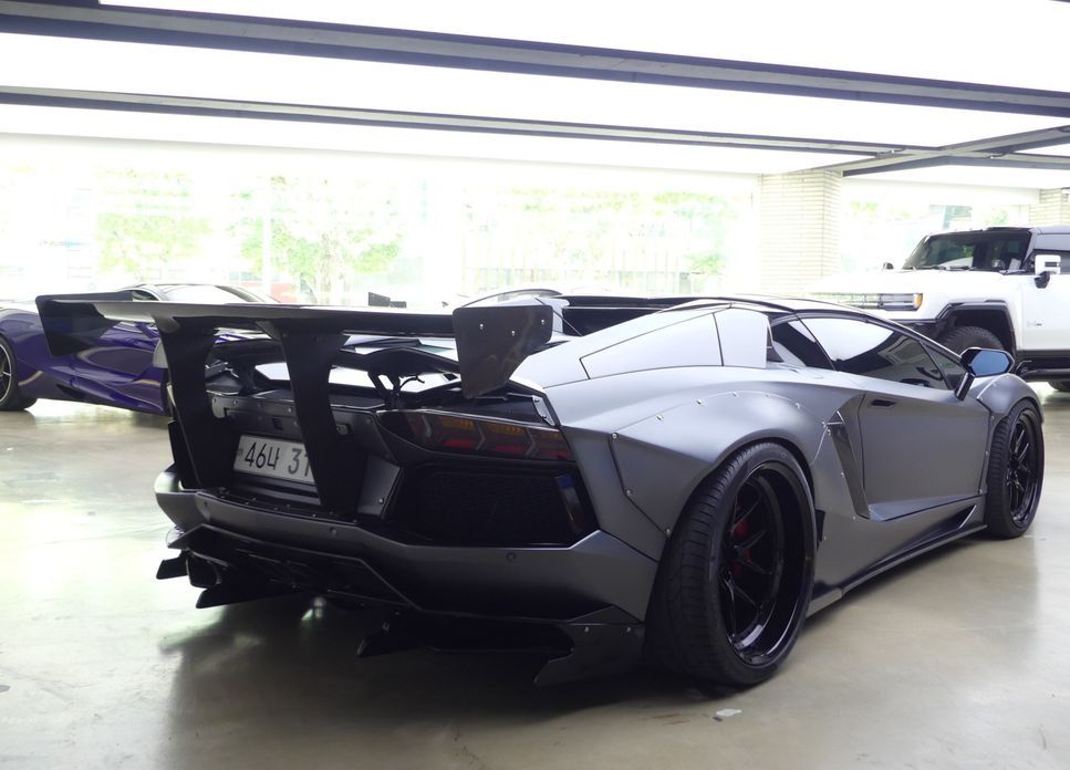Lamborghini Aventador 2015