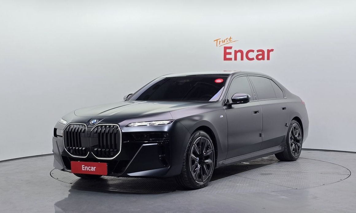 BMW 7-Series 2025