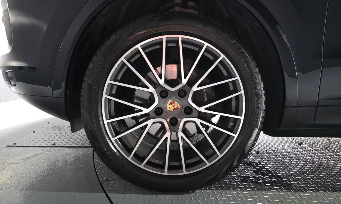 Porsche Cayenne 2021