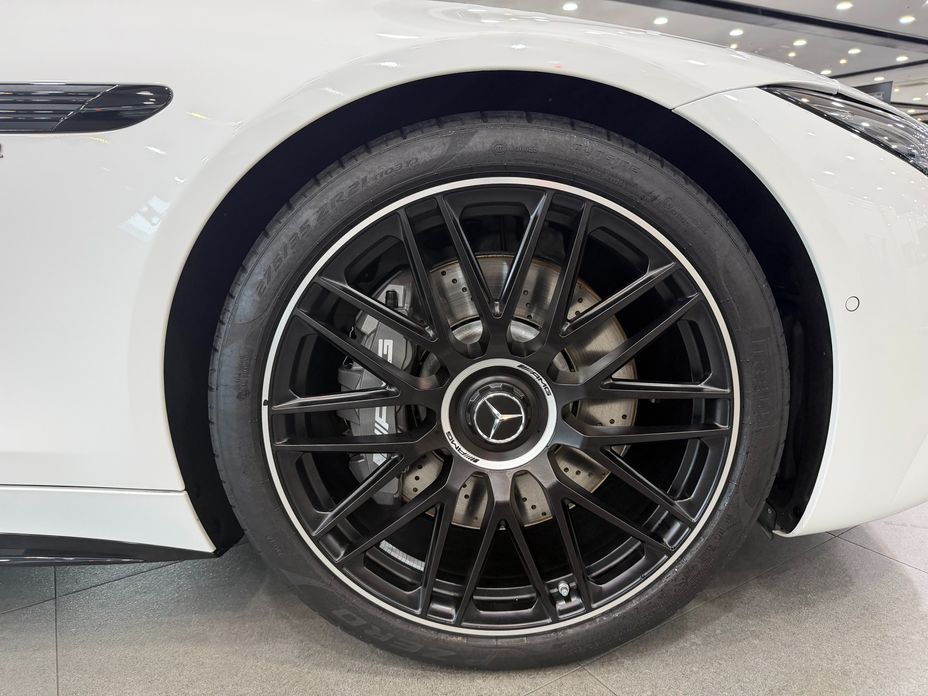 Mercedes-Benz SL-Class 2025