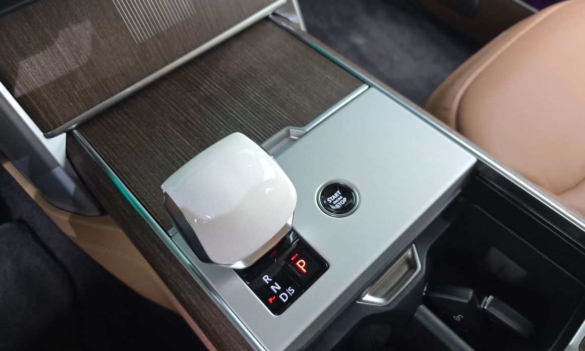 Land Rover Range Rover 2024