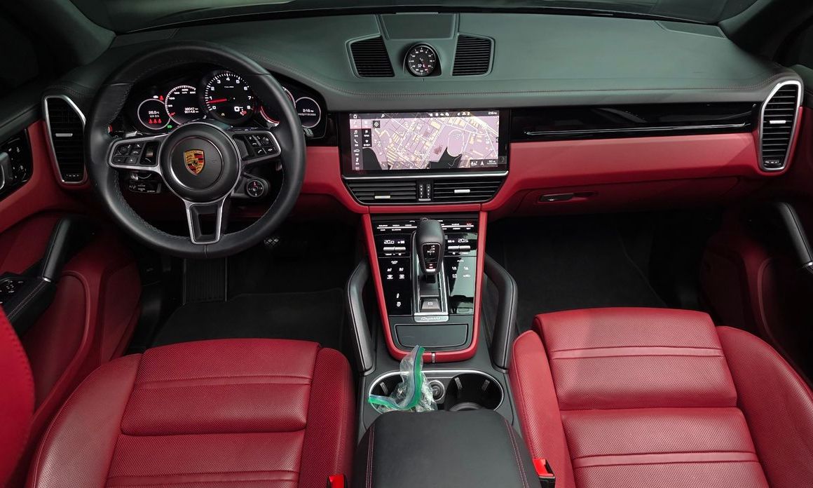 Porsche Cayenne 2021