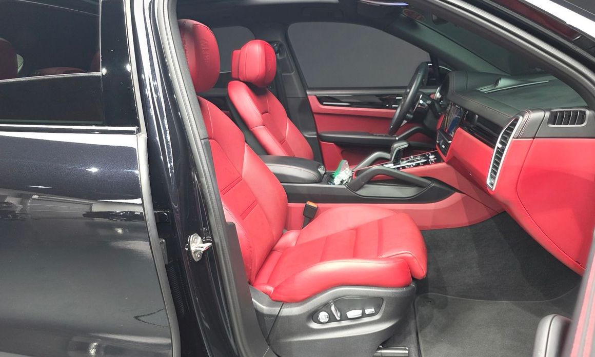 Porsche Cayenne 2021
