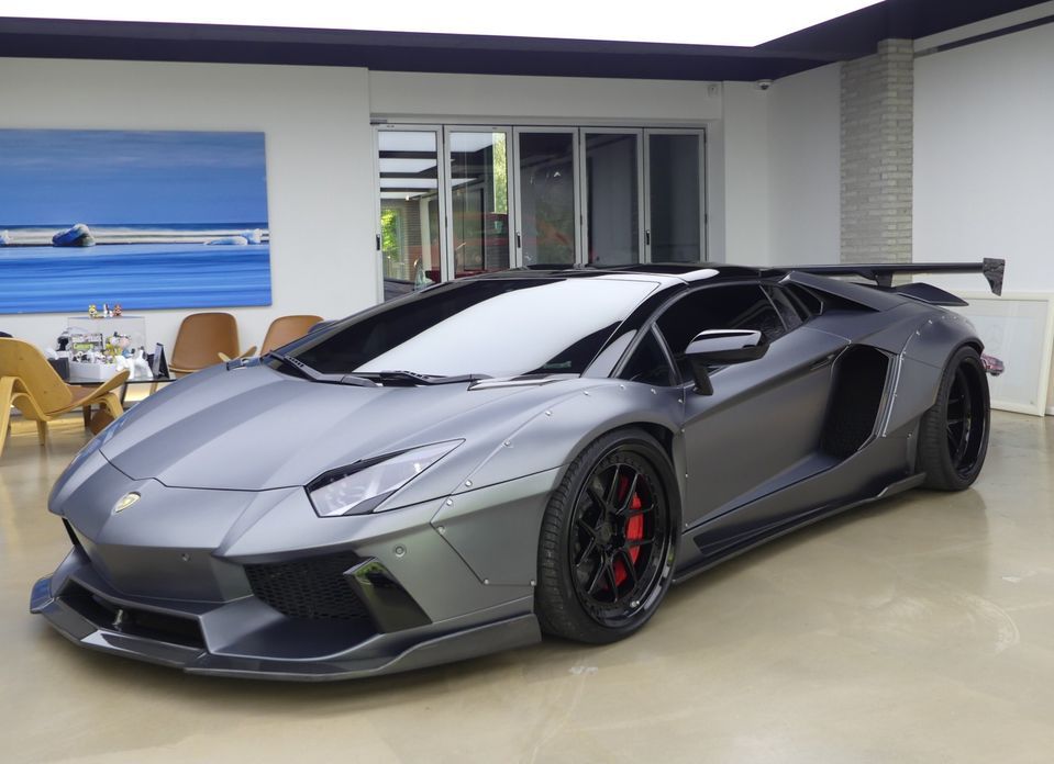 Lamborghini Aventador 2015