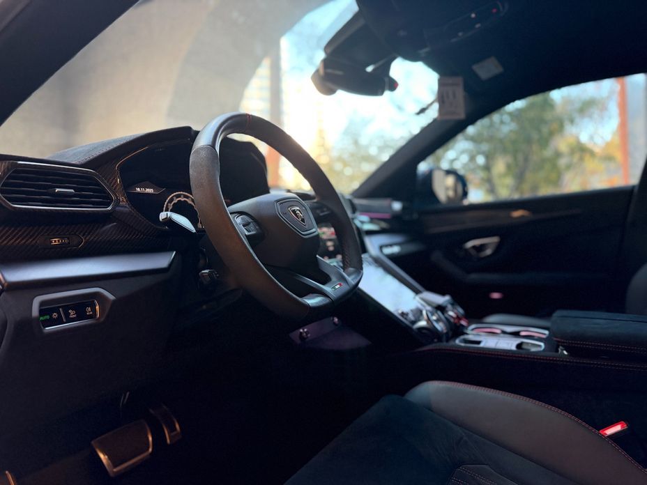 Lamborghini Urus 2023