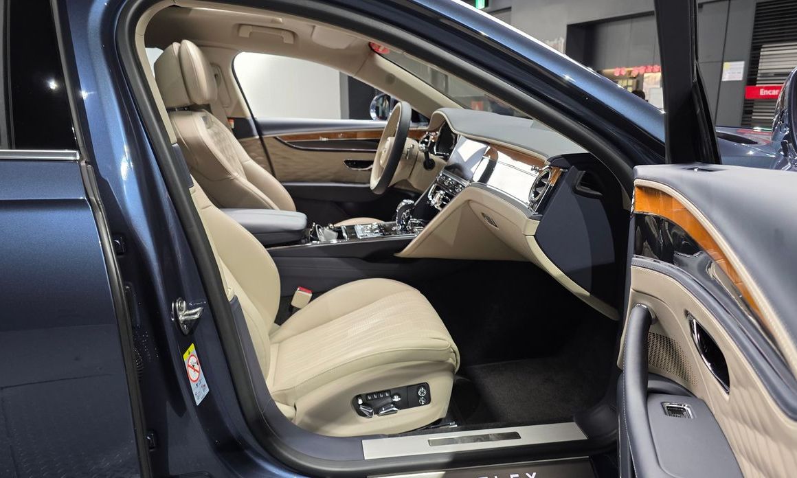 Bentley Flying Spur 2021