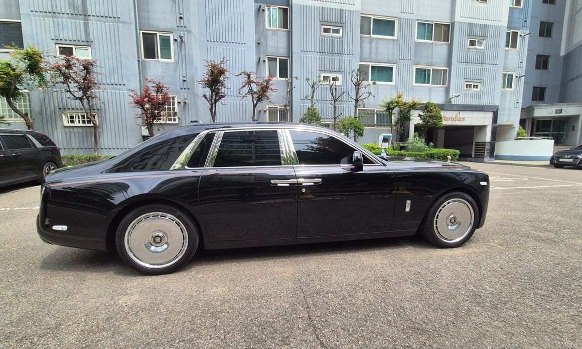 Rolls-Royce Phantom 2023