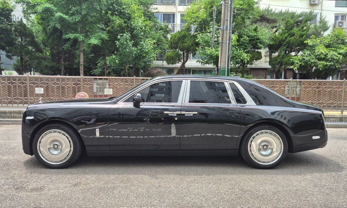 Rolls-Royce Phantom 2023