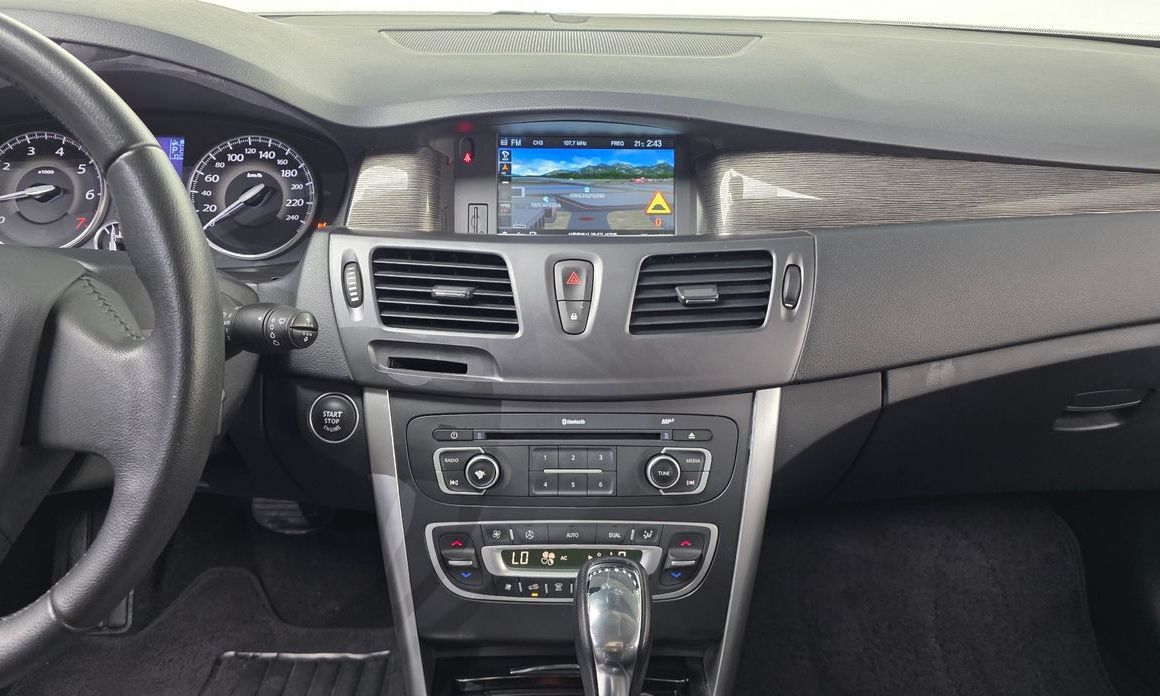 Renault-KoreaSamsung SM5  2013