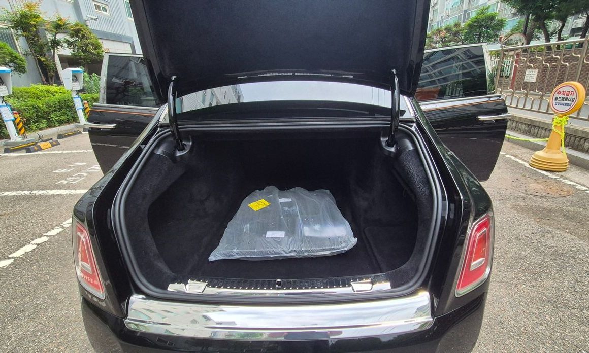 Rolls-Royce Phantom 2023