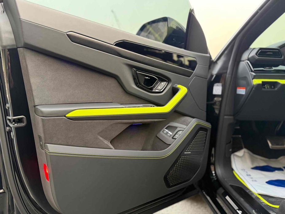 Lamborghini Urus 2026