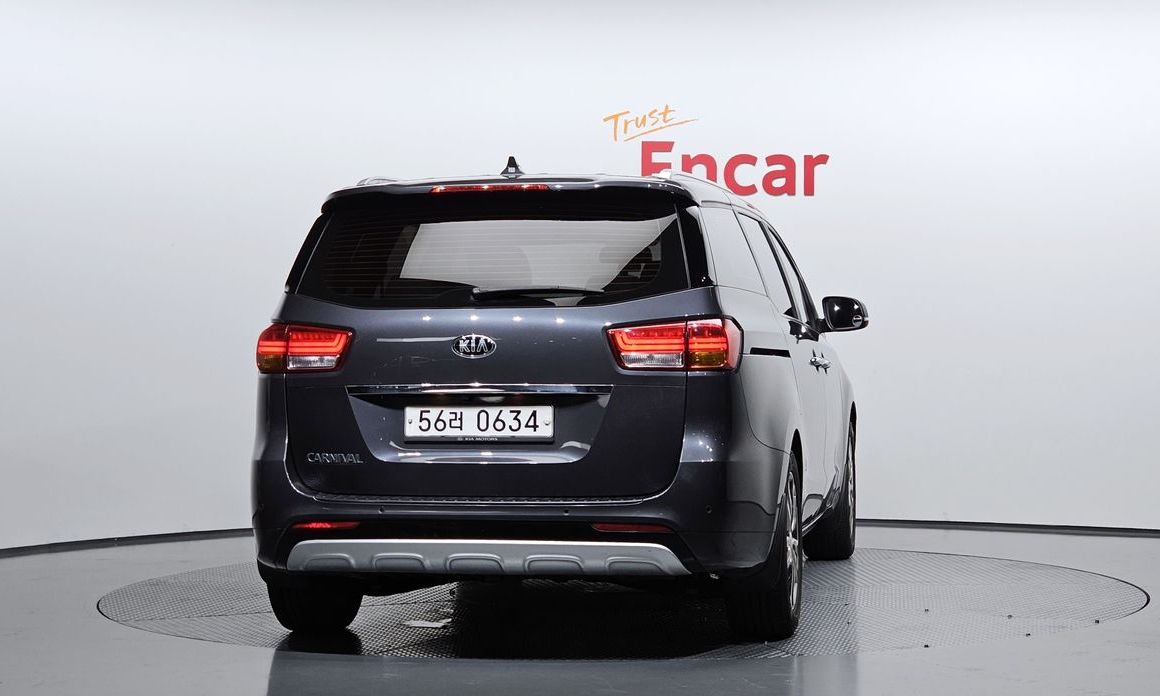 Kia Canival 2016