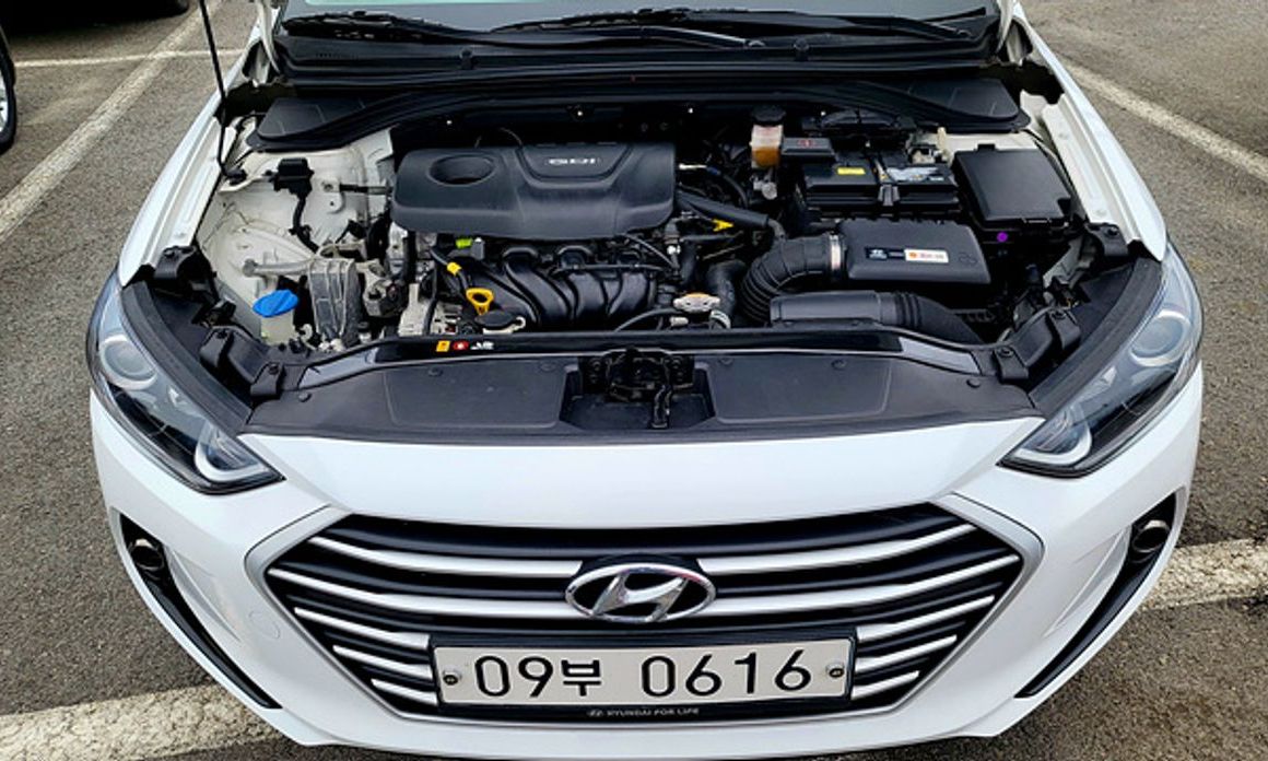 Hyundai AVANTE 2016