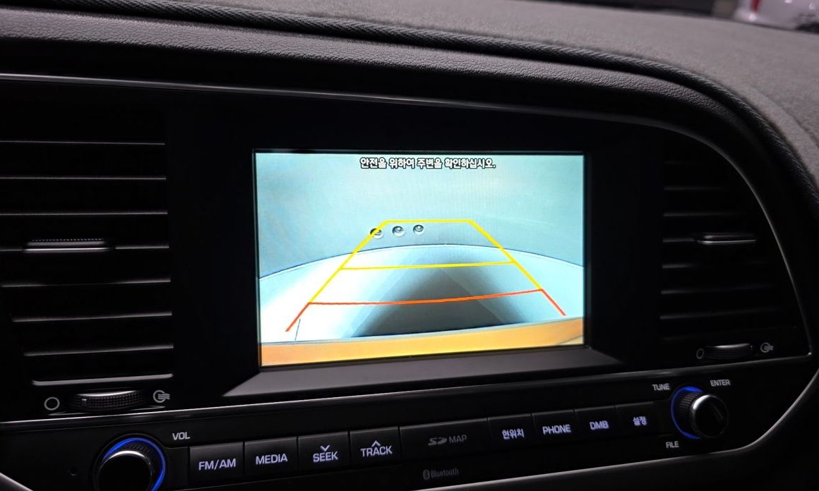 Hyundai AVANTE 2016