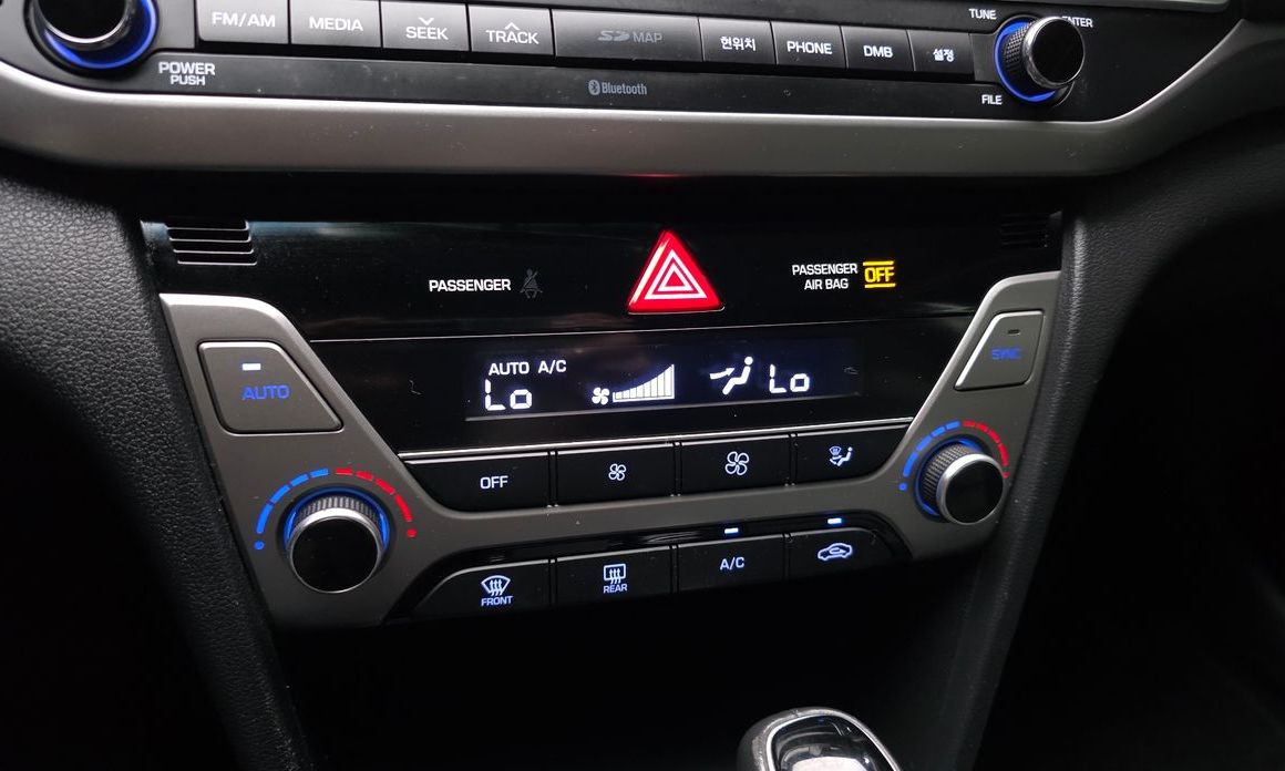 Hyundai AVANTE 2016