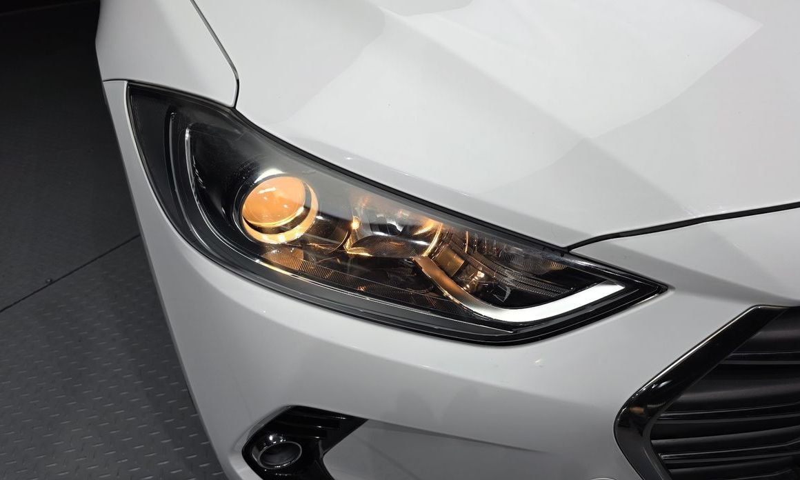Hyundai AVANTE 2016