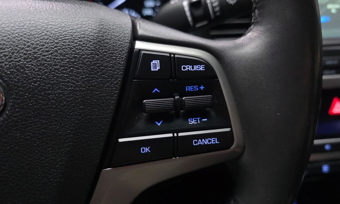 Hyundai AVANTE 2016