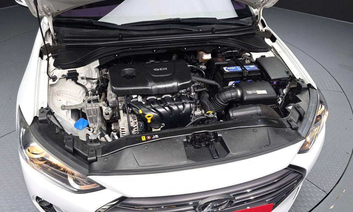 Hyundai AVANTE 2016
