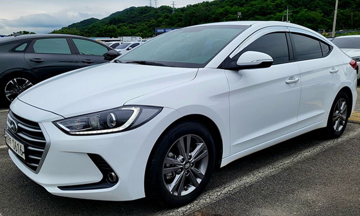 Hyundai AVANTE 2016