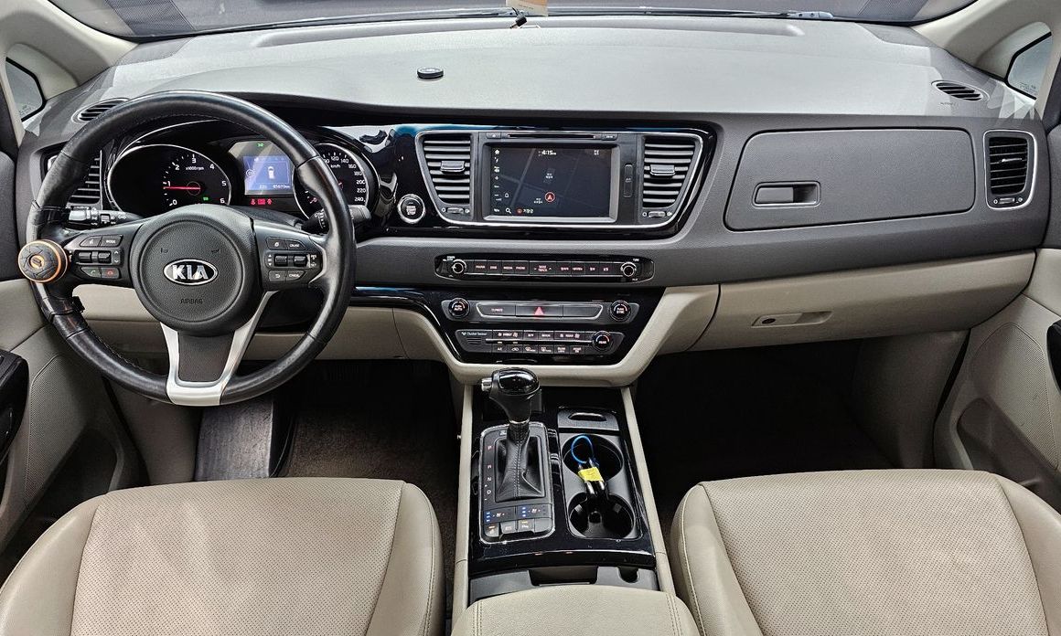 Kia Canival 2016