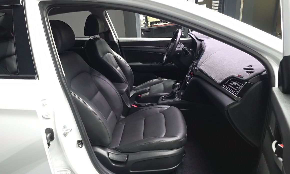 Hyundai AVANTE 2016