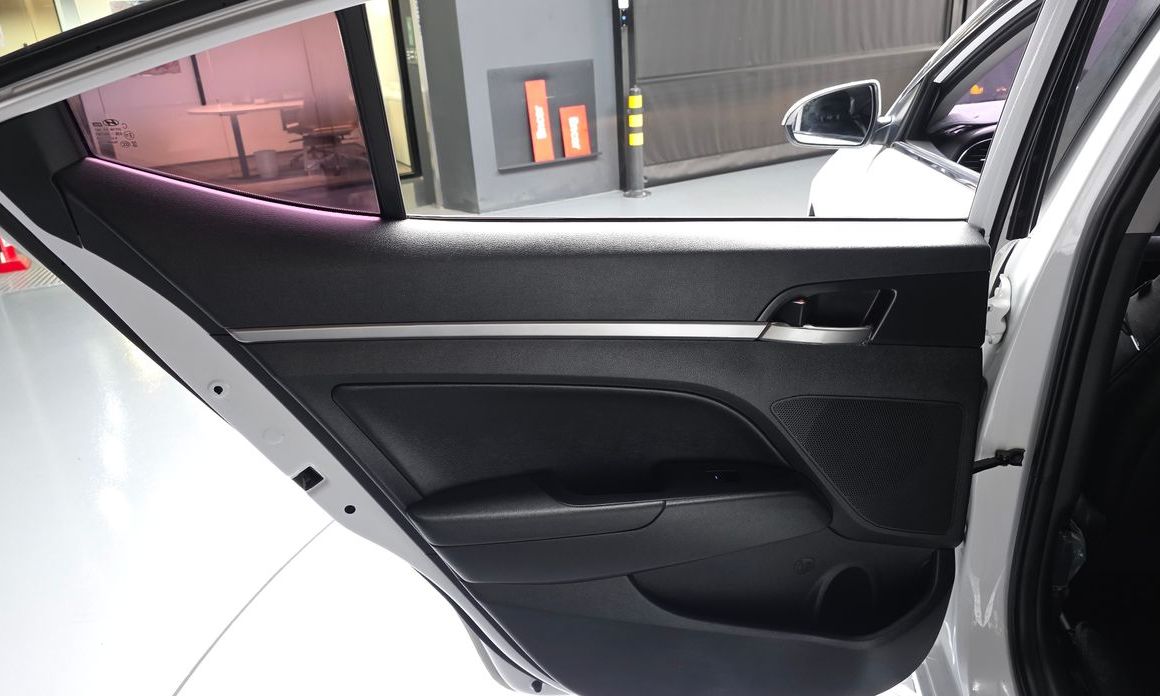 Hyundai AVANTE 2016