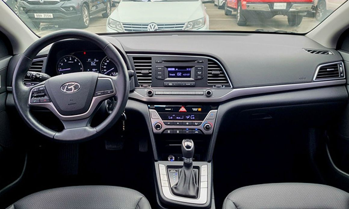 Hyundai AVANTE 2016