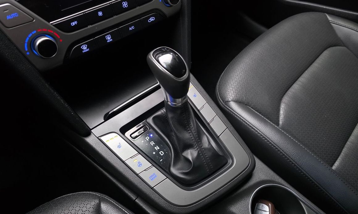 Hyundai AVANTE 2016