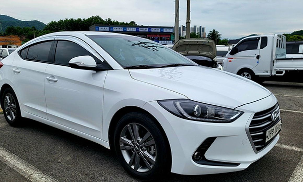 Hyundai AVANTE 2016