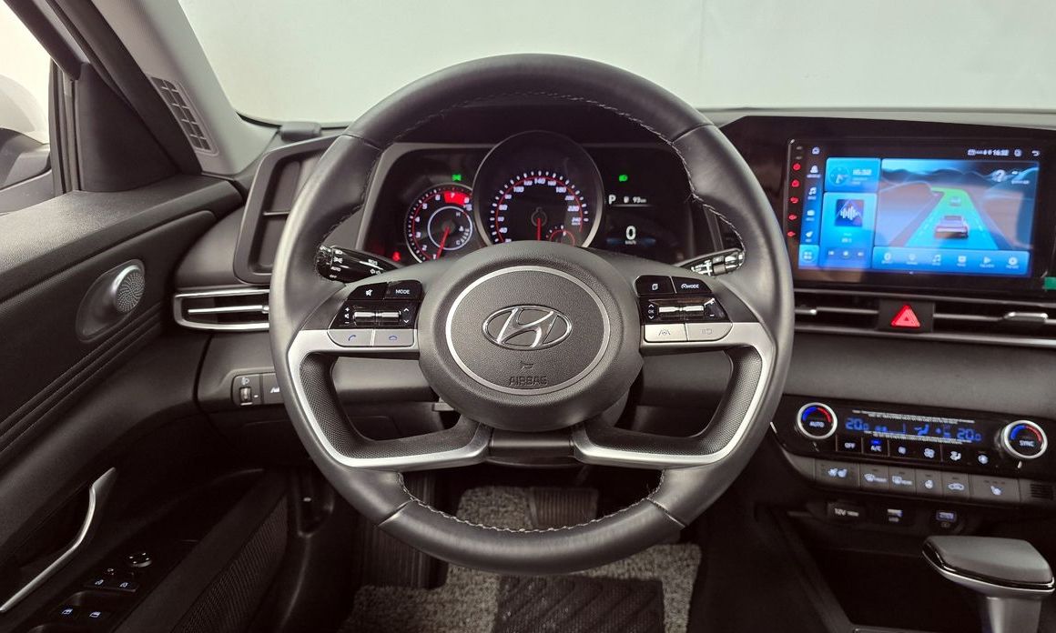 Hyundai AVANTE 2021