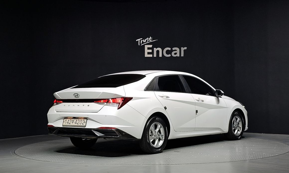 Hyundai AVANTE 2021