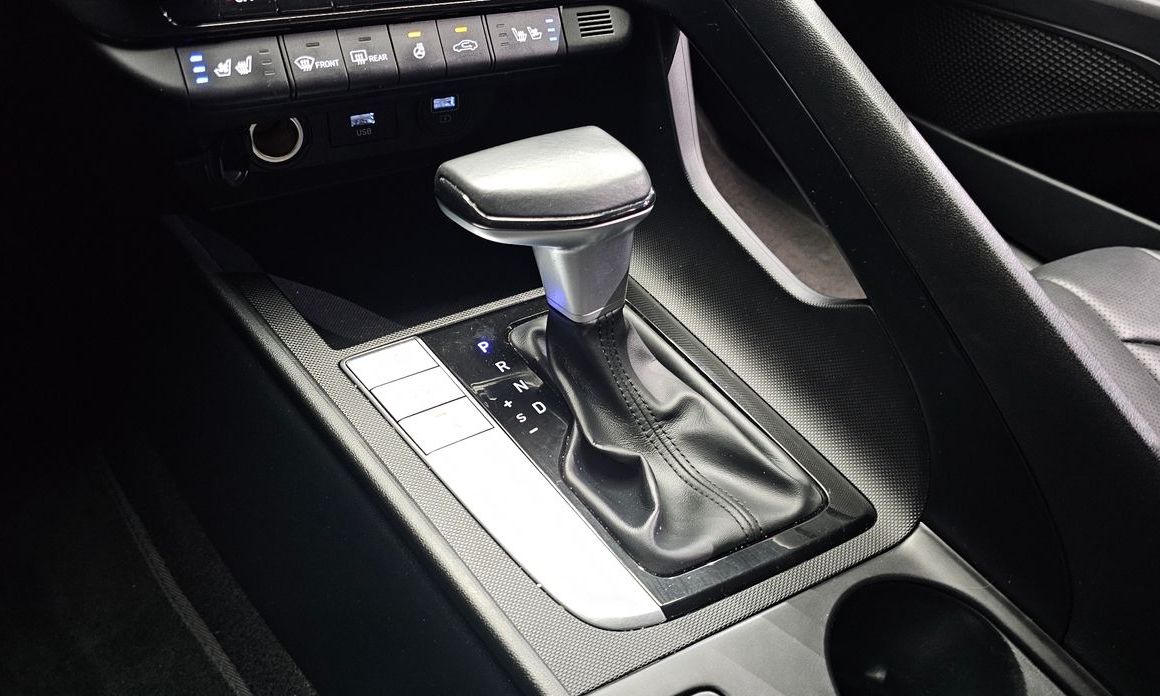 Hyundai AVANTE 2021