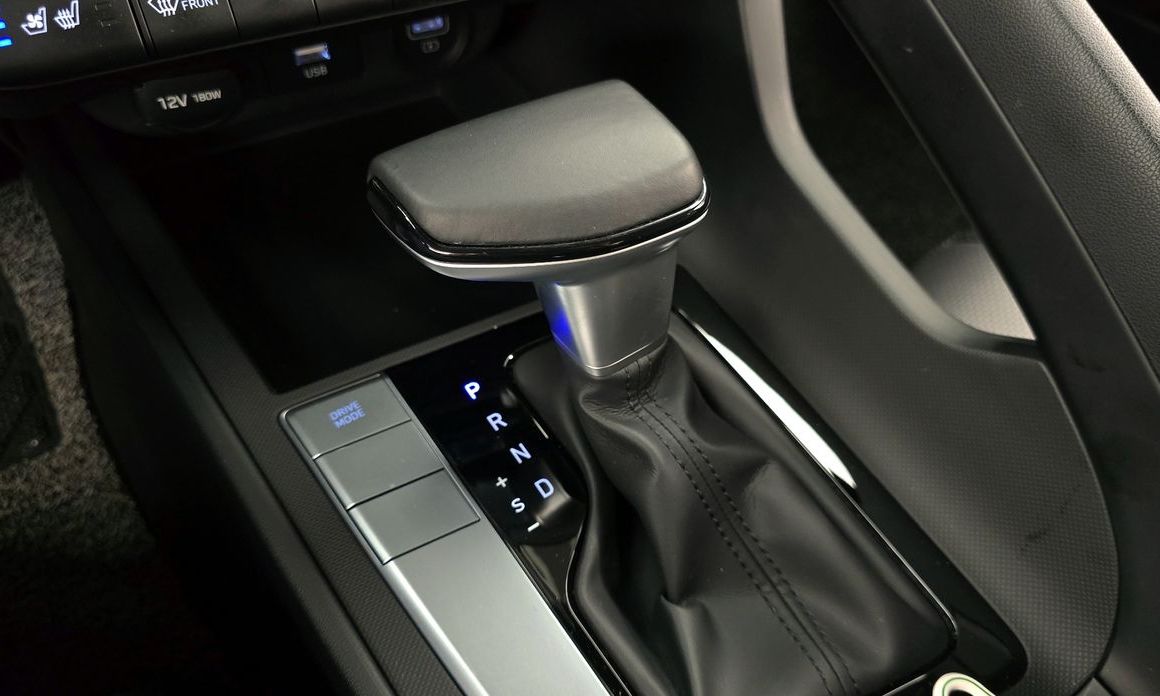 Hyundai AVANTE 2021