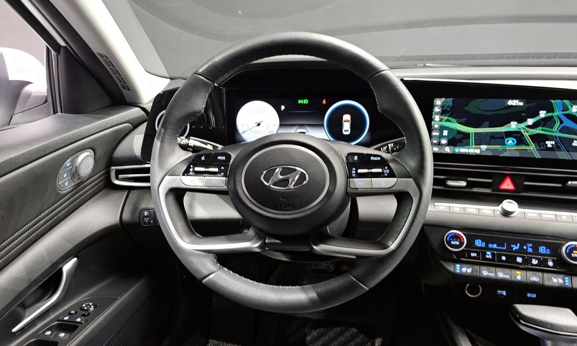Hyundai AVANTE 2023