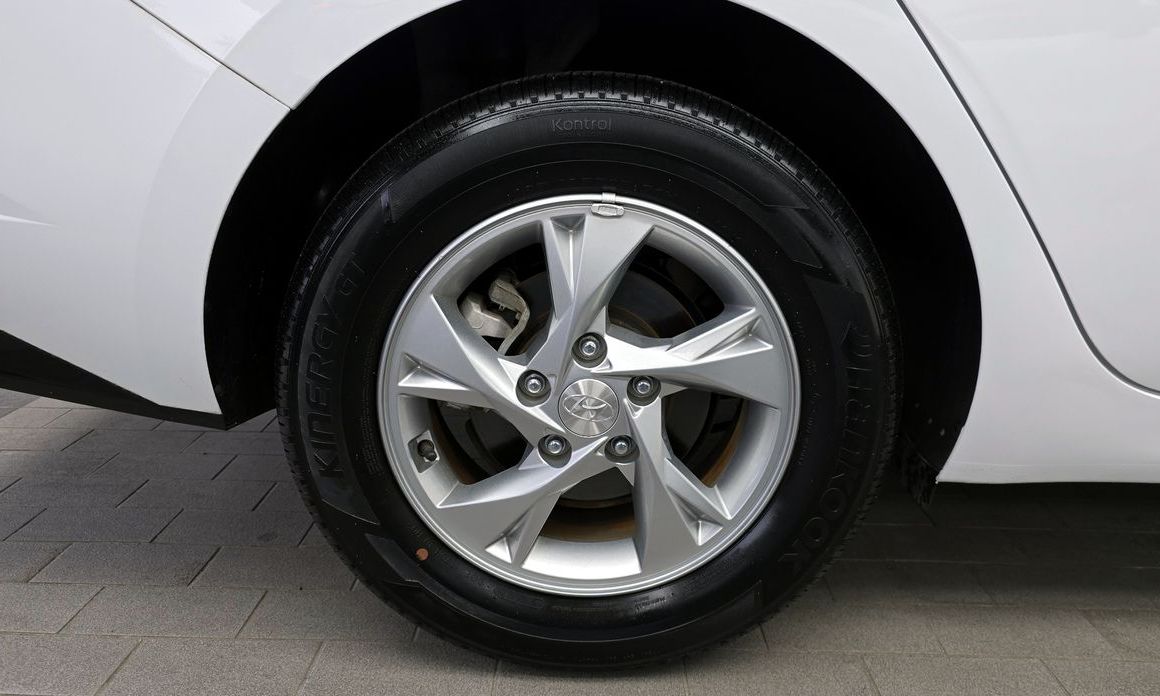 Hyundai AVANTE 2021